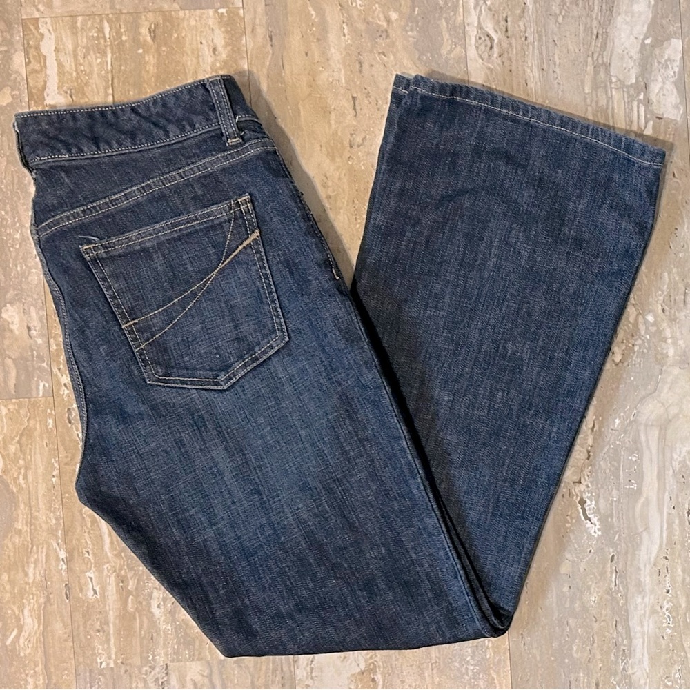 Ladies Gap Jeans Curvy Flare Dark Ink Wash.